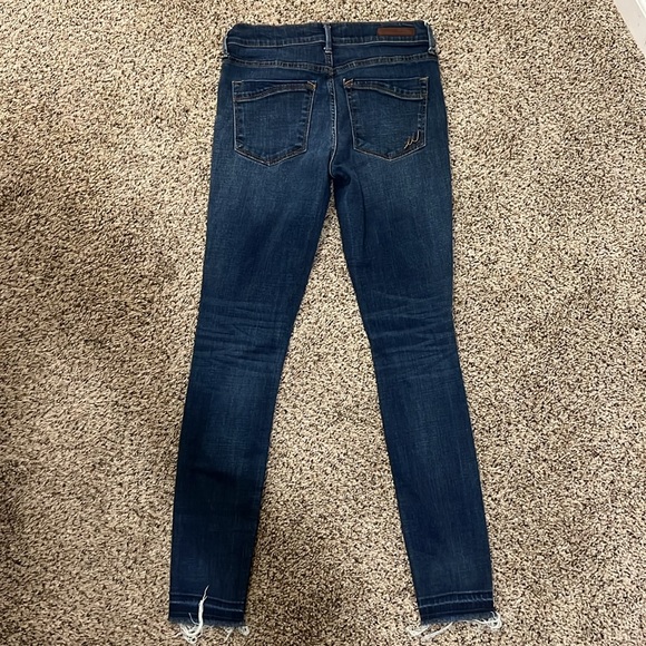 Women’s Express Jeans - Picture 3 of 5